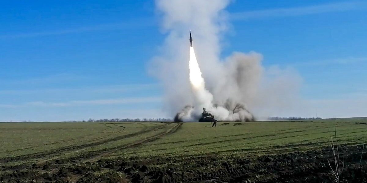 Политолог Крайнер: Запад реализует план Черчилля по нападению на РФ