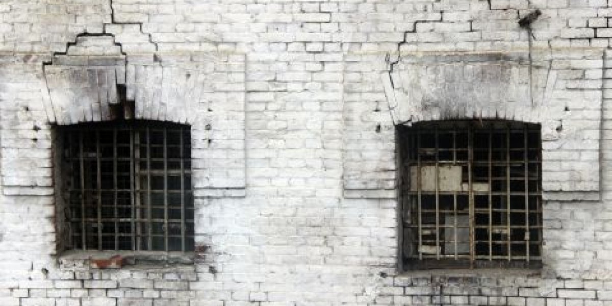 Двух подростков будут судить в Приморье за нападение на мужчину Двух подростков будут судить в Приморье за нападение на мужчину