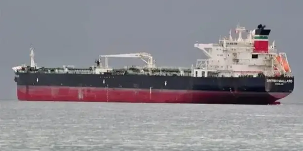 Трамп сказал, что "русская подлодка сбежала", освободил двух россиян с "Маринеры" и знал об ударе "Орешником"