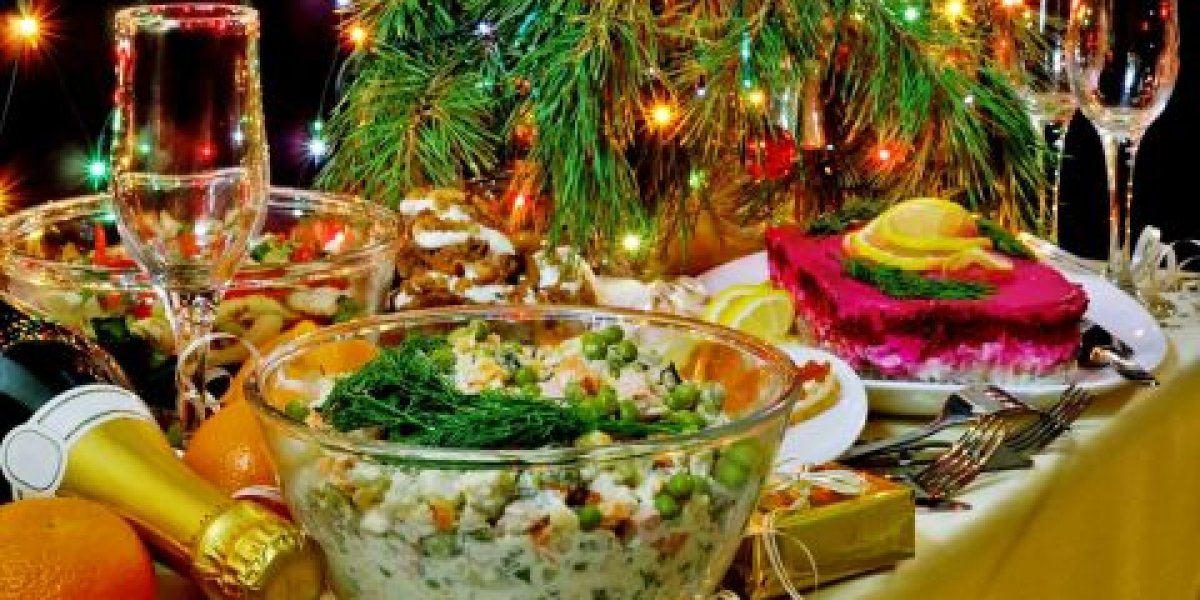 Правила безопасности во время долгих застолий напомнили эксперты