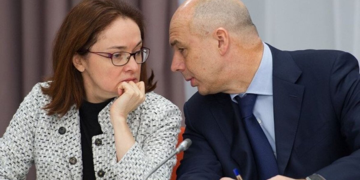 Хазин предупредил о надвигающемся экномическом кризисе в России