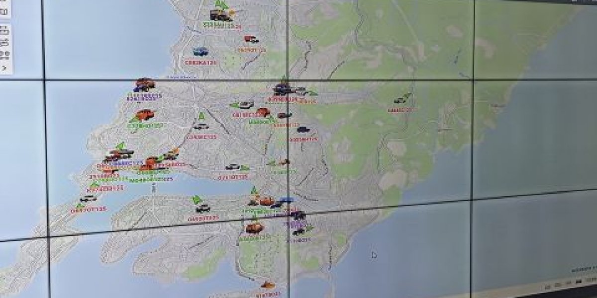 Система &laquo;Wialon&raquo; помогает отслеживать уборку снега во Владивостоке