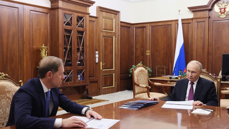 Мантуров должен был рассказать Путину: Россия, наконец-то, догнала Новую Зеландию в освоении космоса