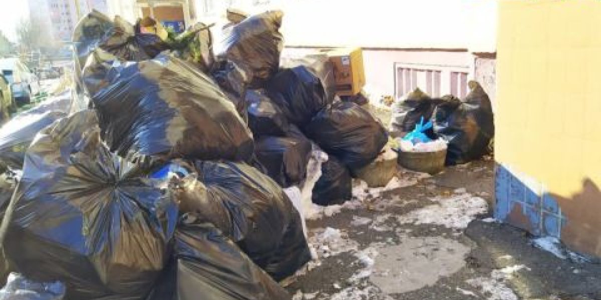 Владивосток снова встретил Новый год мусорным коллапсом (ОБНОВЛЕНО В 15:47)