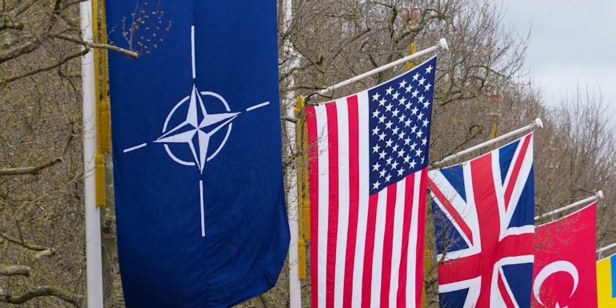 НАТО на гране развала: Канада угрожает США из-за Гренландии, Франция может покинуть альянс