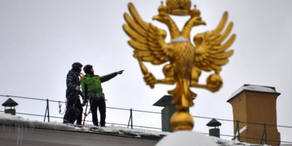 Эта тупиковая политика служит интересам олигархов, а не народа: депутат