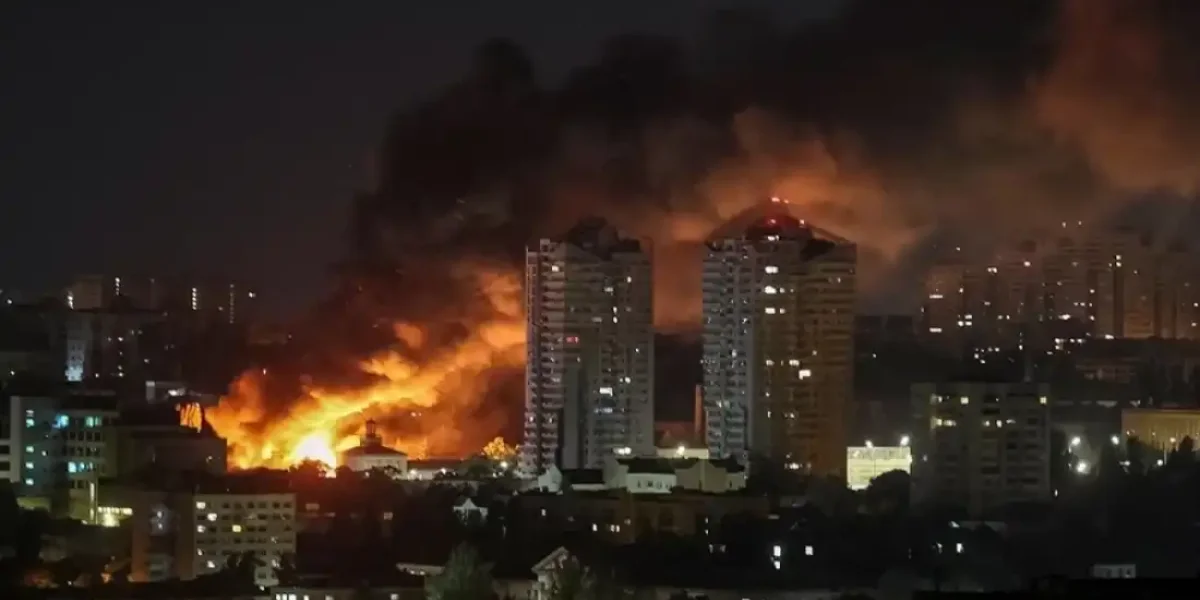 ВС РФ второй день наносят удары возмездия по Украине: Зеленский ругается с мэром Киева и молит Запад о помощи