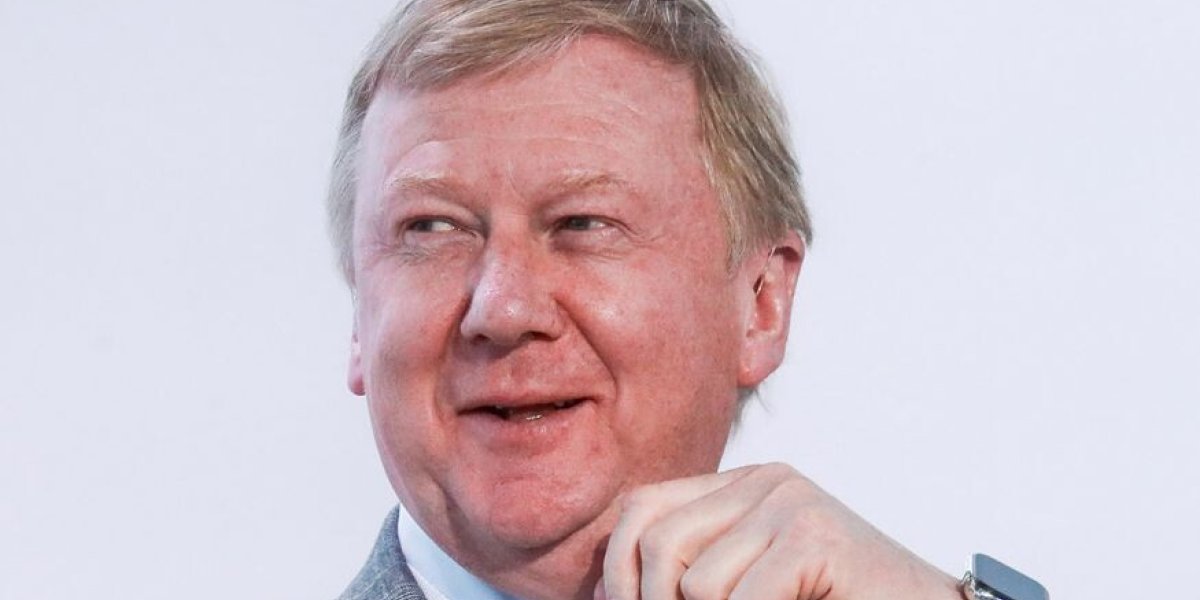 Чубайс получает пенсию в России за счет россиян: Делягин