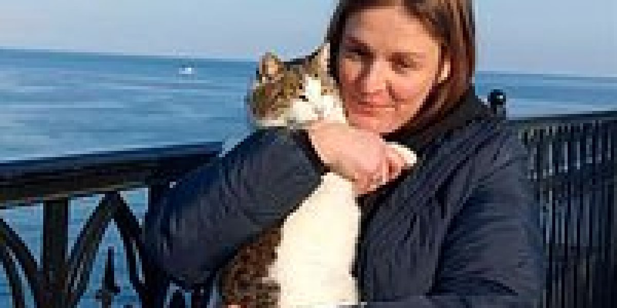 Мужчина нашел потерянное 48 лет назад обручальное кольцо жены