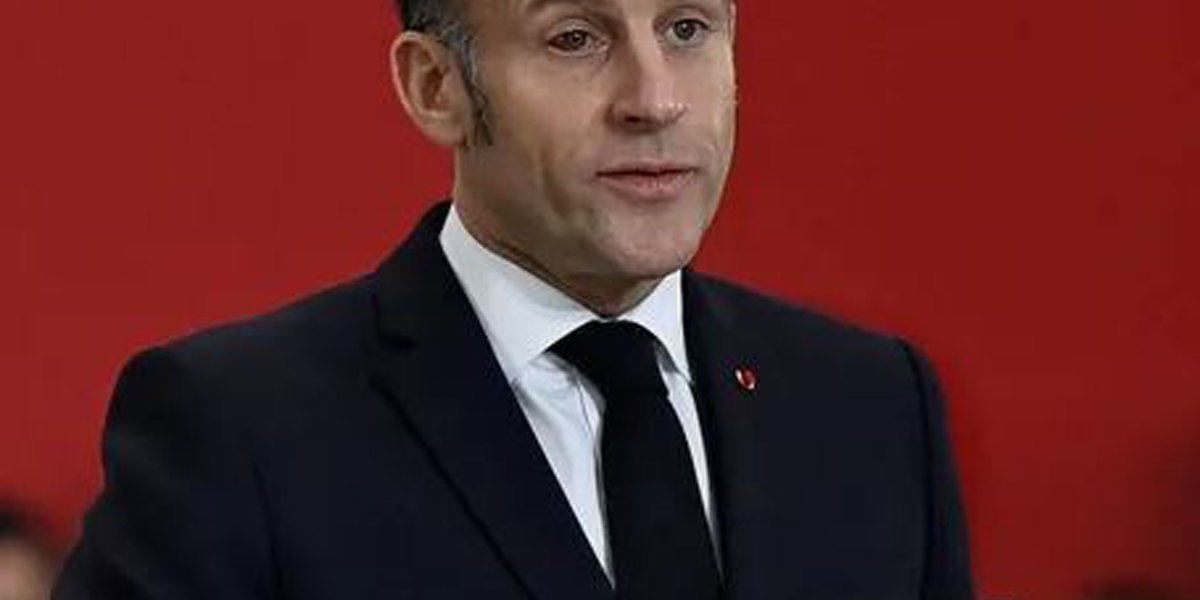 Макрон с залитым кровью глазом потребовал создать аналог &laquo;Орешника&raquo; (ВИДЕО)