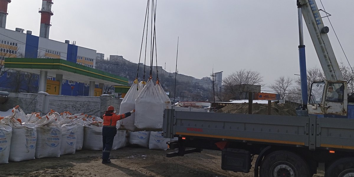 Система &laquo;Wialon&raquo; помогает отслеживать уборку снега во Владивостоке