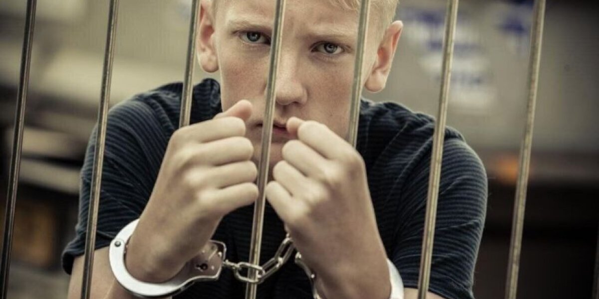 Уголовно наказывать подростков нужно с душой, как в СССР: представитель Следственного комитета РФ