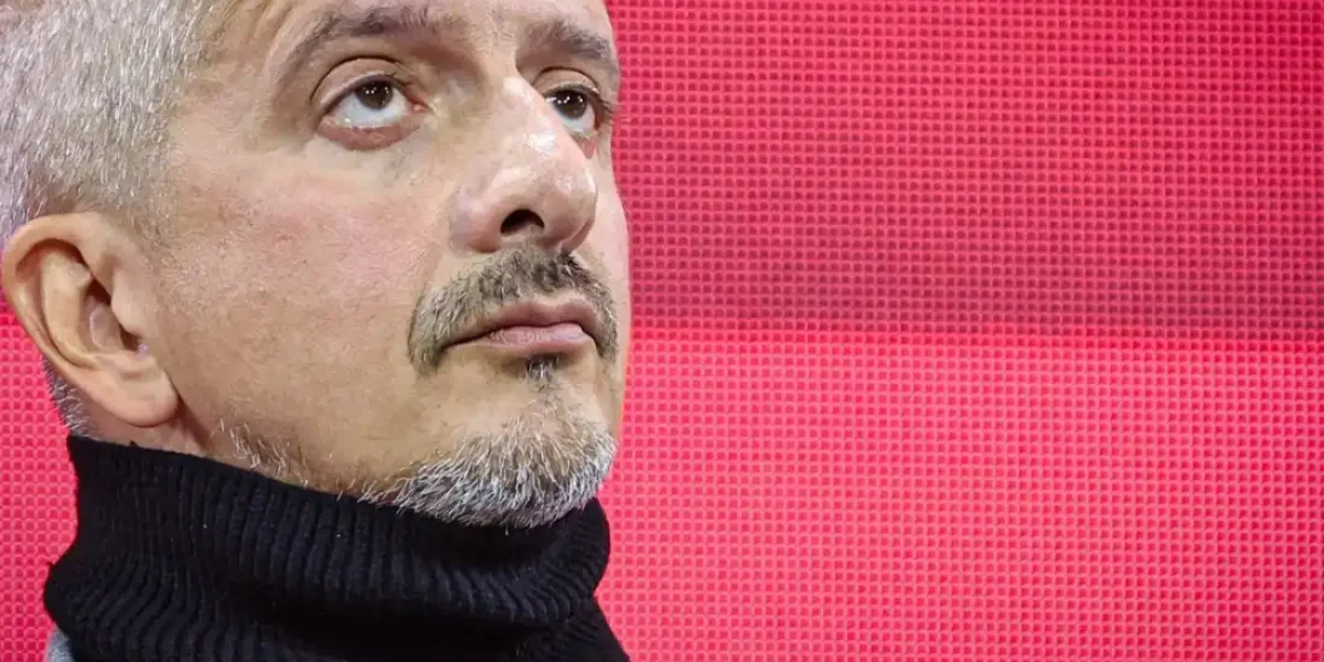 Выпускники МХАТ написали письмо министру культуры из-за назначения ректором мужа Собчак Выпускники МХАТ написали письмо министру культуры из-за назначения ректором мужа Собчак