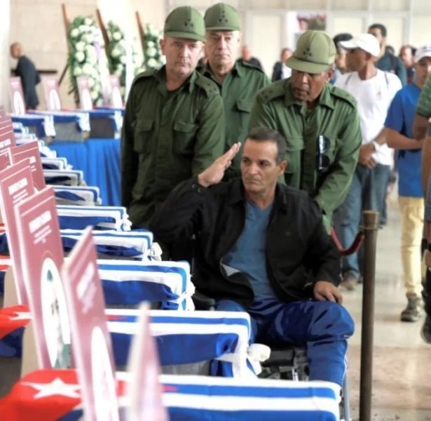 А теперь – правда: В Венесуэле сбит вертолет с "морскими котиками". Русский "Су" попал в беду. Немцы просят помощи у Путина. Главные новости