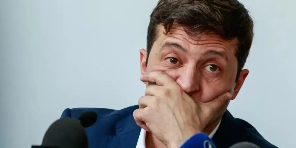 "Жечь тебя будем, чучело": Зеленский всё знал. Киевляне в шоке пересылают друг другу кадры "из прошлого"