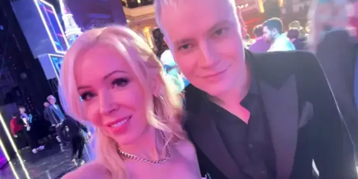 А потом SHAMAN показал ей "рожки". Глупая выходка мужа взбесила Мизулину. "Совсем страх потерял?"