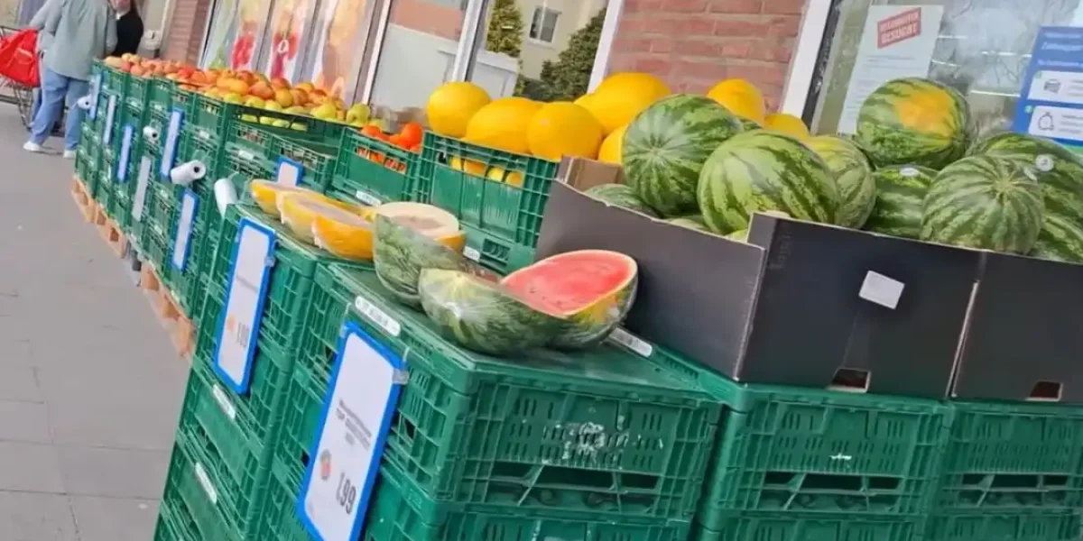 «Такое началось!»: украинцы опозорились в русском магазине в Германии из-за арбуза из российского Херсона