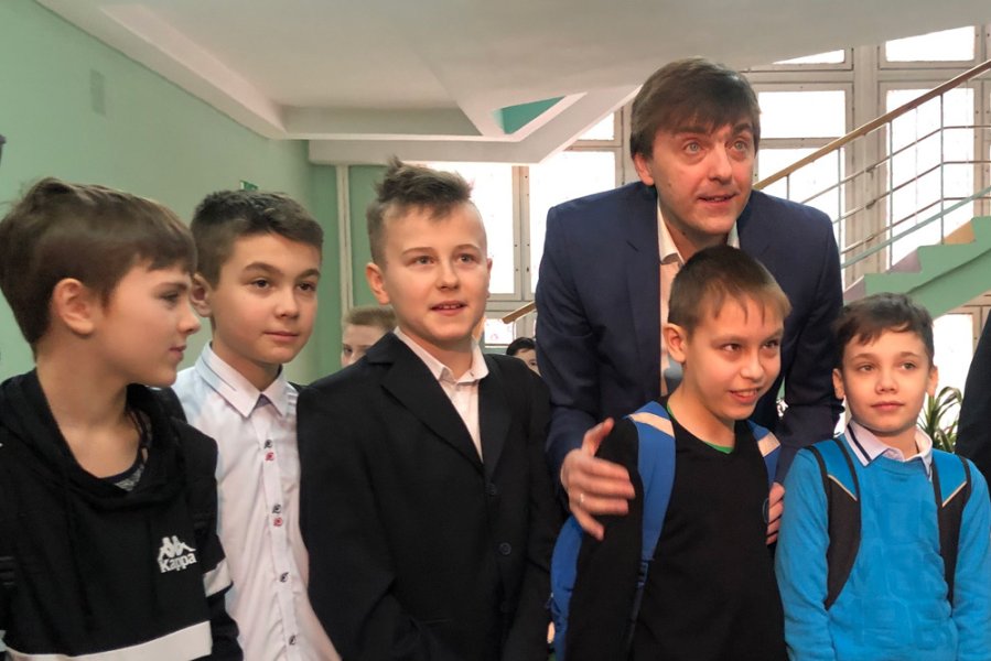 Кравцов придумал новую затею &mdash; ставить в школе оценки за поведение &mdash; конфликтов станет больше, а толку меньше