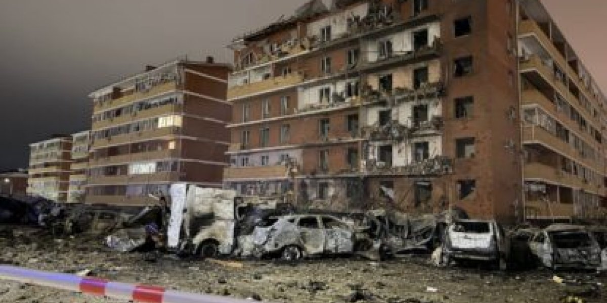 «Костер» из 40 машин: по Адыгее летели вовсе не БПЛА «Костер» из 40 машин: по Адыгее летели вовсе не БПЛА