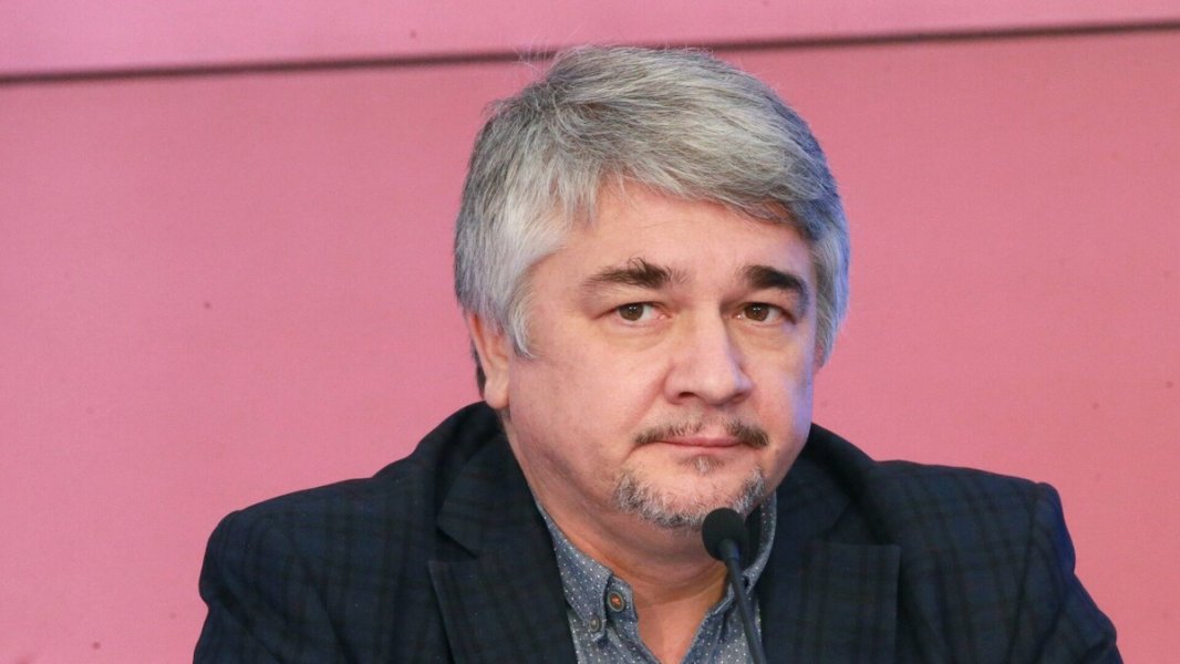 Ростислав Ищенко не согласен с утверждениями российских патриотов о том, что Запад хочет завоевать Россию Ростислав Ищенко не согласен с утверждениями российских патриотов о том, что Запад хочет завоевать Россию