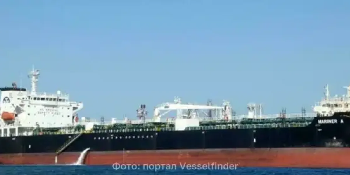 CNN: Топить русский танкер Marinera не будут, но его все равно захватят
