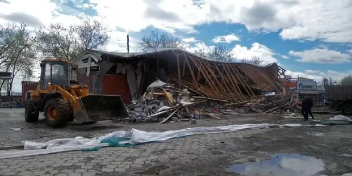 "Снесенный" "Каспий" стал "У озера", главой диаспоры поставили подполковника МВД. Азербайджанцы перехитрили всех