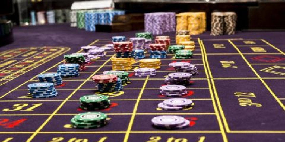 Хабаровчанин прокутил деньги брата во Владивостоке