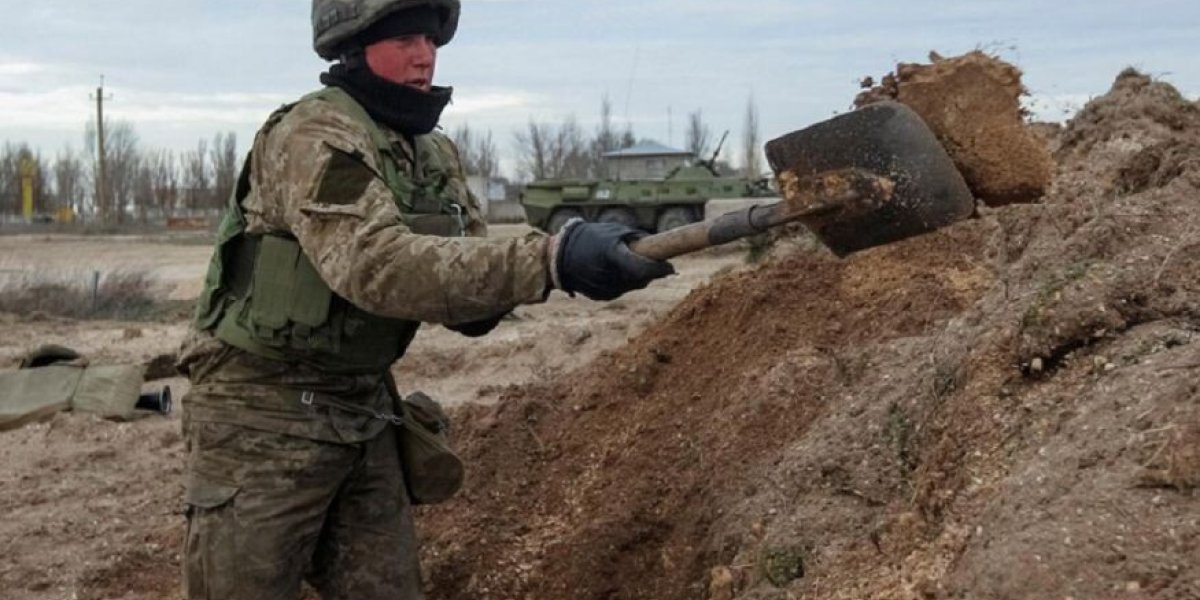 Майора отправили копать окопы за долг по разбитой иномарке