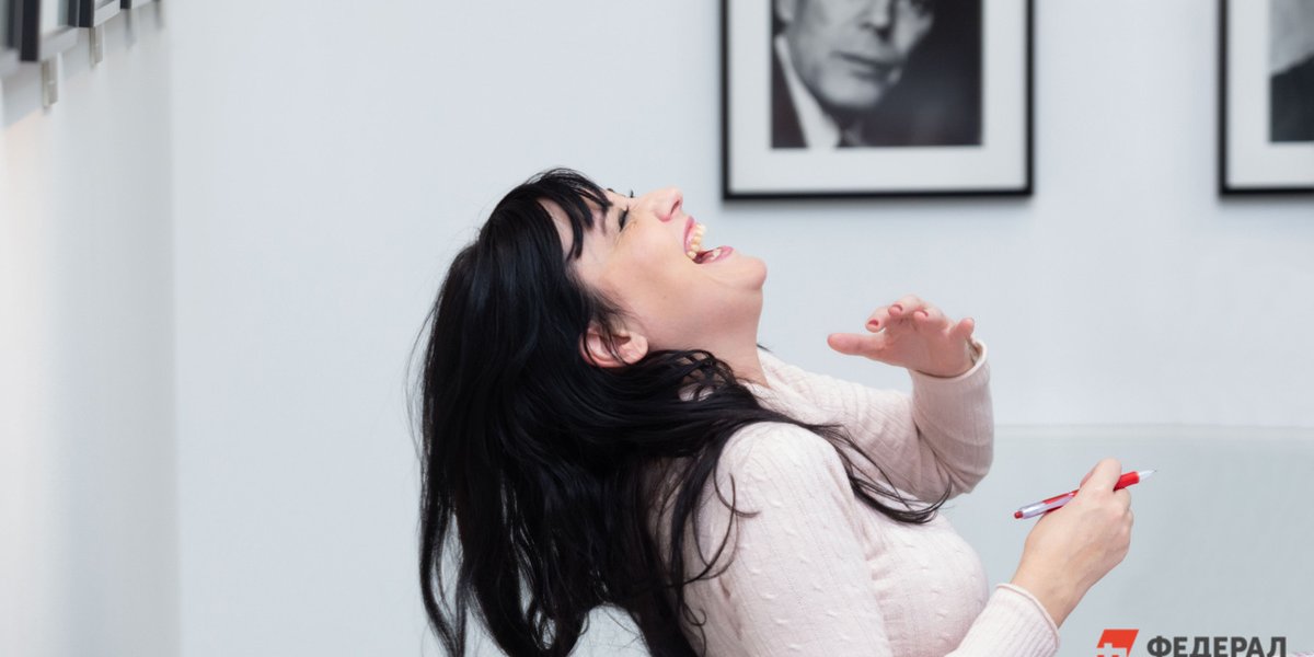 Французы пришли в восторг от пародии Дорохова на Брижит Макрон