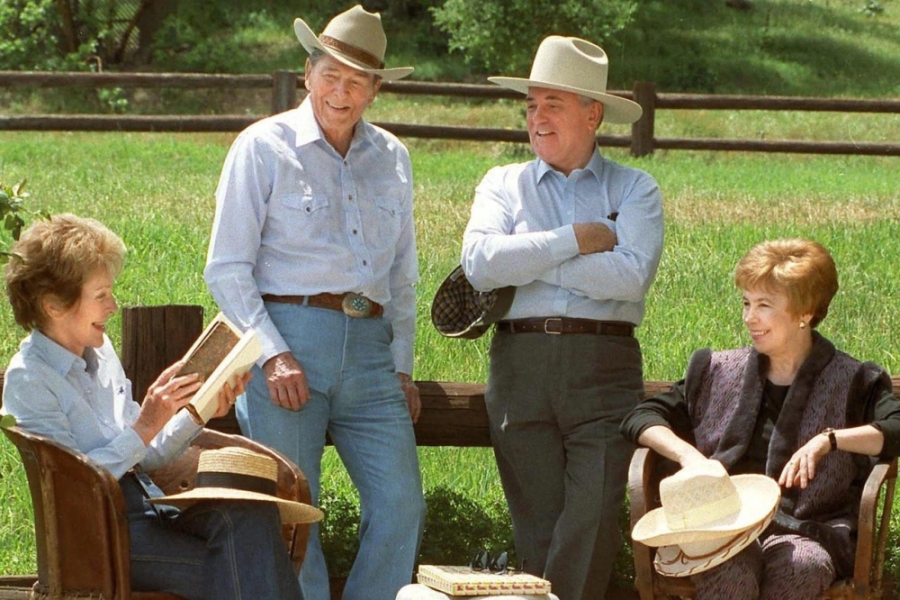 &laquo;Команда разрушителей&raquo;: историк Спицын рассказал, как Горбачёв начал с &laquo;ускорения&raquo;, а закончил крахом страны