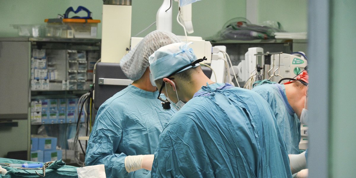 Новосибирские врачи спасли пациентку с редкой сосудистой аномалией