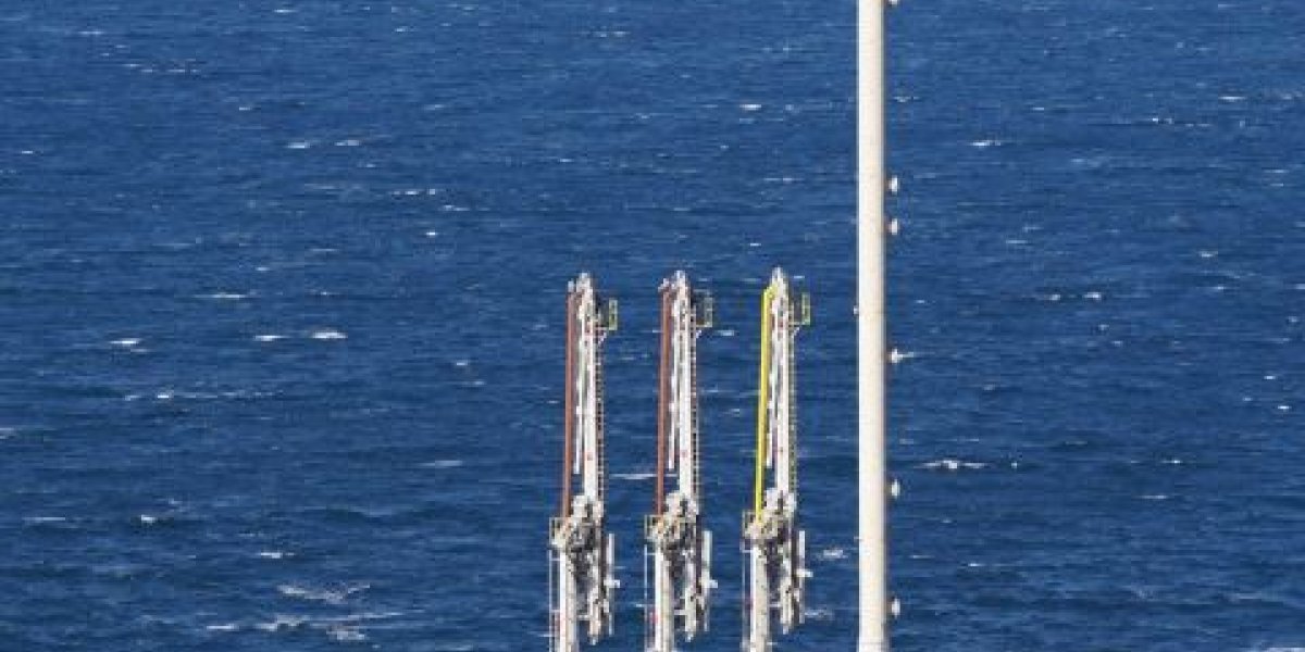 НЗМУ завершит строительство морского терминала в 2026 году НЗМУ завершит строительство морского терминала в 2026 году