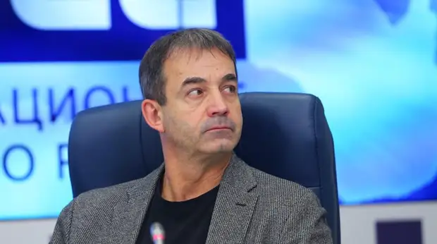 Певцов объяснил свой отказ занять место Богомолова в Школе-студии МХАТ