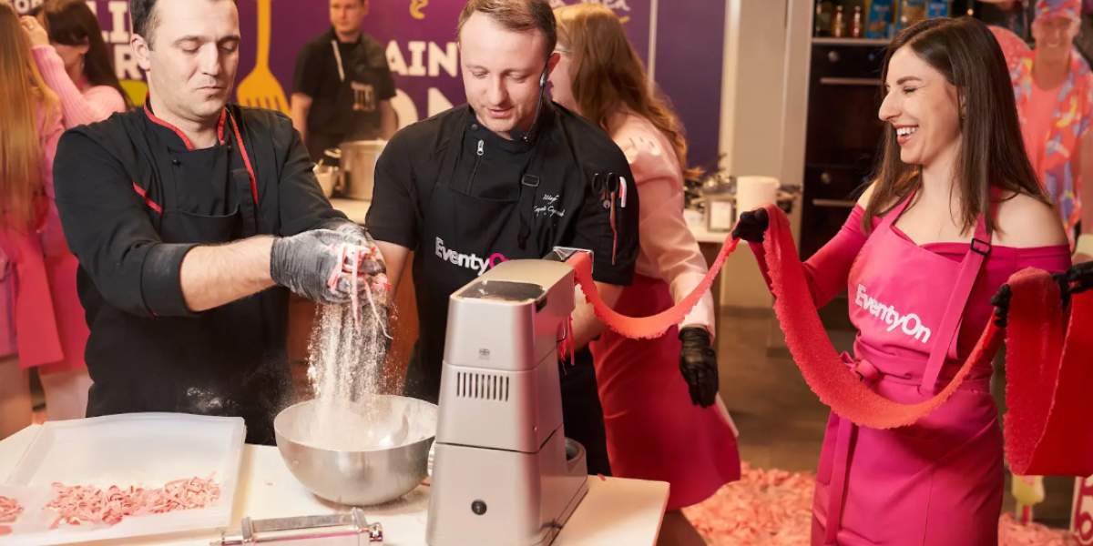 Корпоратив на 8 марта: как превратить праздник в запоминающееся событие