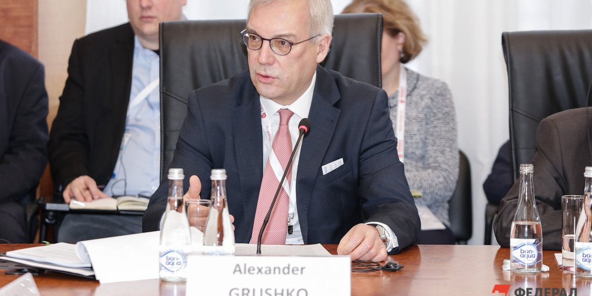 Замглавы МИД Грушко назвал недопустимым размещение западных военных на Украине