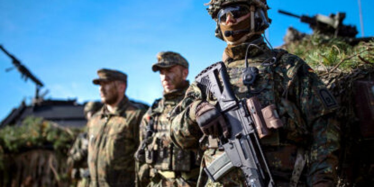 Запад может начать конфликт с Россией, переодев солдат в форму ВС РФ