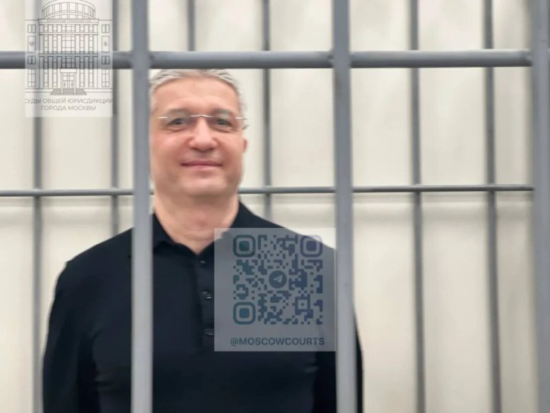 Третий заход: Тимур Иванов подал иск к Минобороны