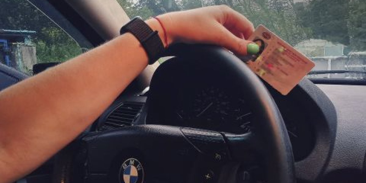 Страсти по справке: вся правда о новых правилах сдачи на права