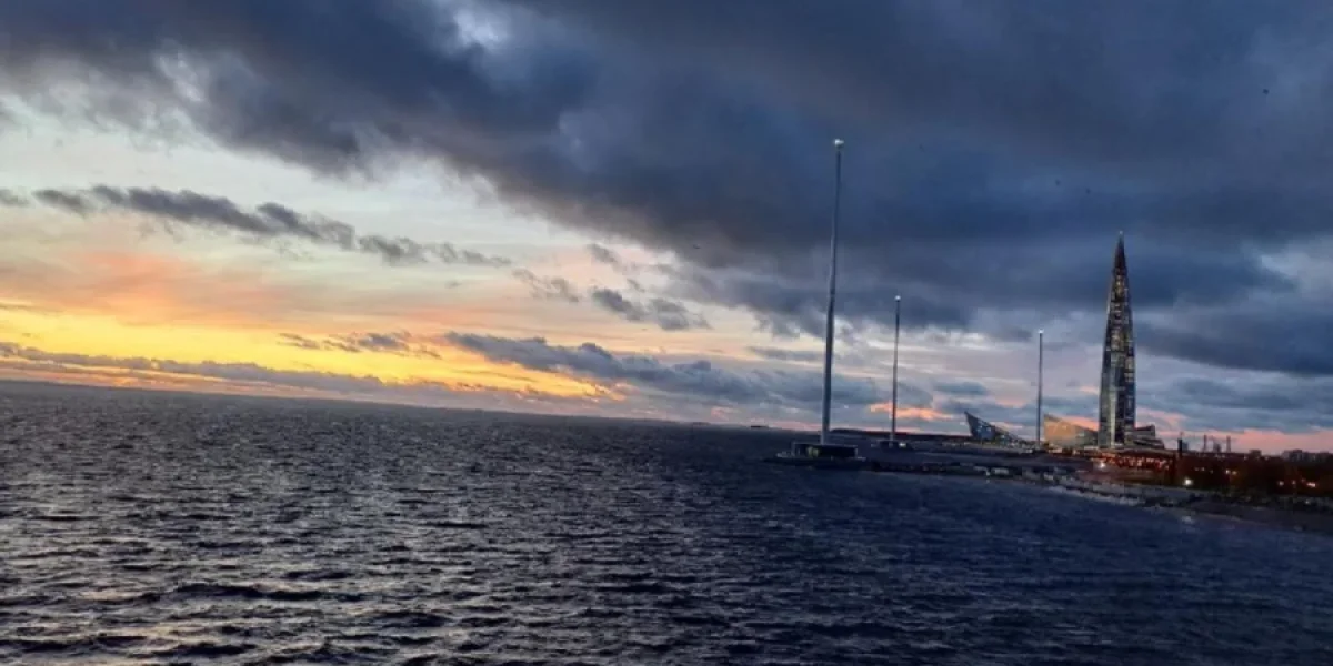 Взрывы в Крыму 25 февраля: массированная атака дронов, работа ПВО в Симферополе и Севастополе Взрывы в Крыму 25 февраля: массированная атака дронов, работа ПВО в Симферополе и Севастополе