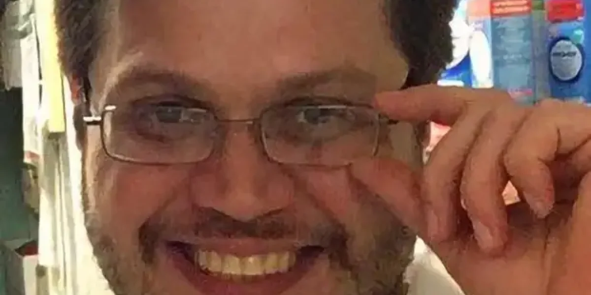 Психиатр обомлел: во враче-терапевте он узнал маньяка, которого лечил. Тот когда-то съел своего товарища Психиатр обомлел: во враче-терапевте он узнал маньяка, которого лечил. Тот когда-то съел своего товарища