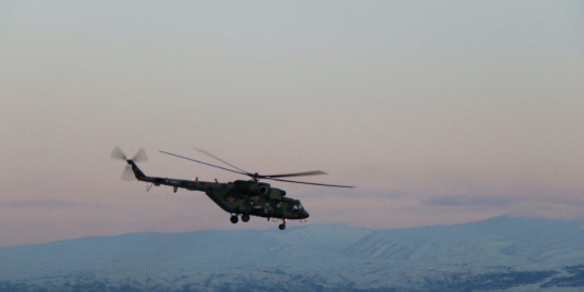 Вертолетчики Росгвардии выполнили полеты в сложных метеоусловиях