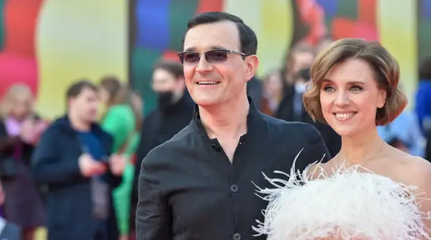 СМИ выяснили, как Бероев поделил имущество с Алферовой после развода