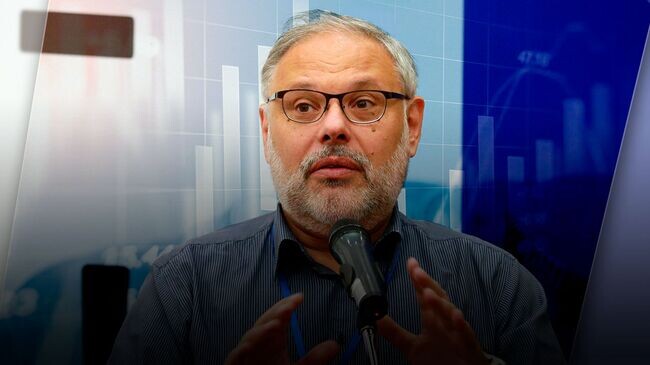 Хазин нашел для России альтернативу китайской модели и долларовой гегемонии — социализм. Правда, не простой