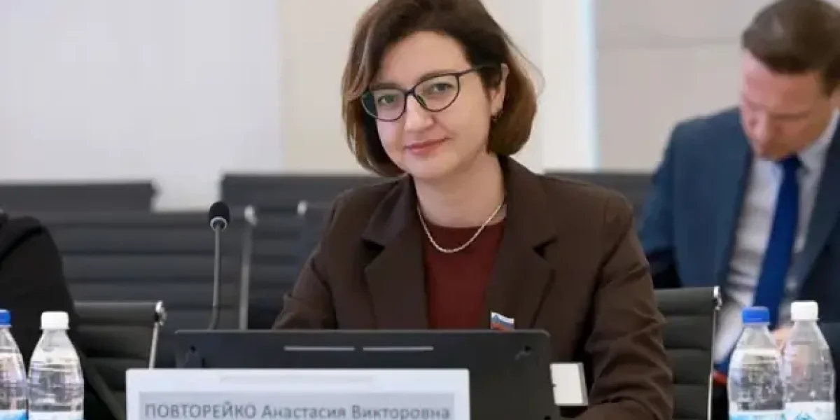 Главврач в Пскове своровала 200 млн у области, чтобы "покрыть убытки больницы". Брала еще и с западных компаний Главврач в Пскове своровала 200 млн у области, чтобы "покрыть убытки больницы". Брала еще и с западных компаний