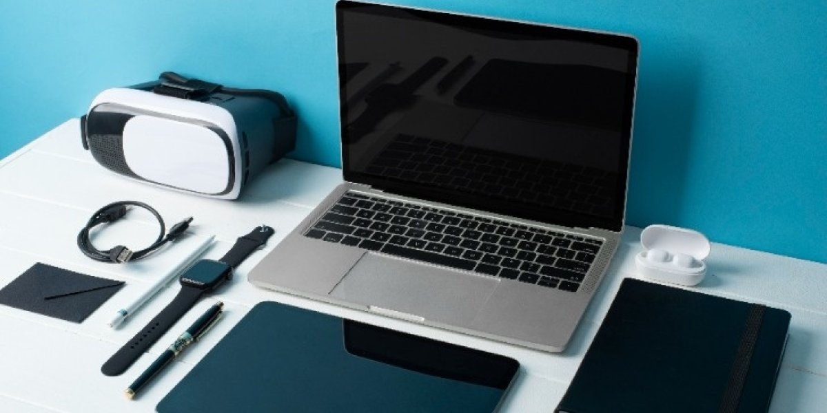 Смартфоны подорожают на 10%, ноутбуки − на 15%: с сентября изменится стоимость электроники в России