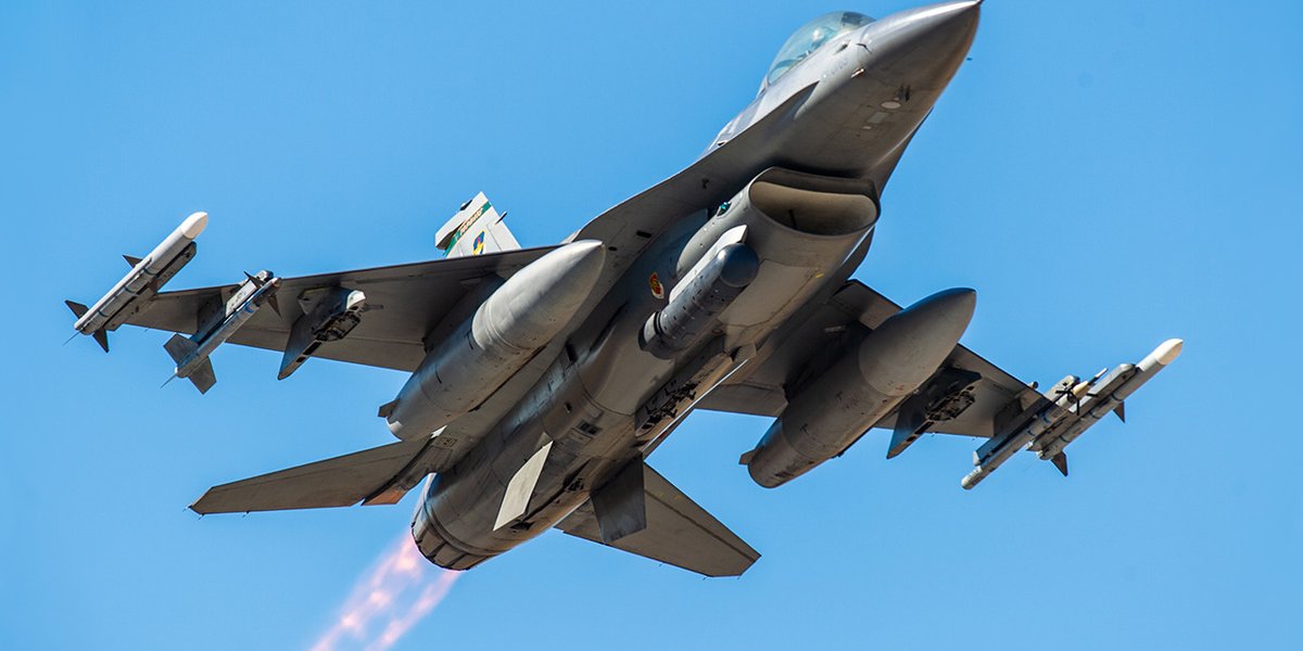 Неловкая ситуация: в Китае высмеяли американские истребители F-35, которые США выпускают без радаров