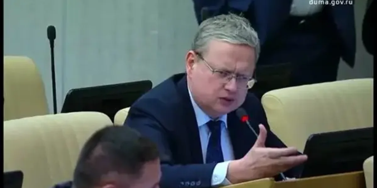 "И эти люди нами управляют!" Делягин потрясен "безумным" рейтингом, составленным наверху "И эти люди нами управляют!" Делягин потрясен "безумным" рейтингом, составленным наверху