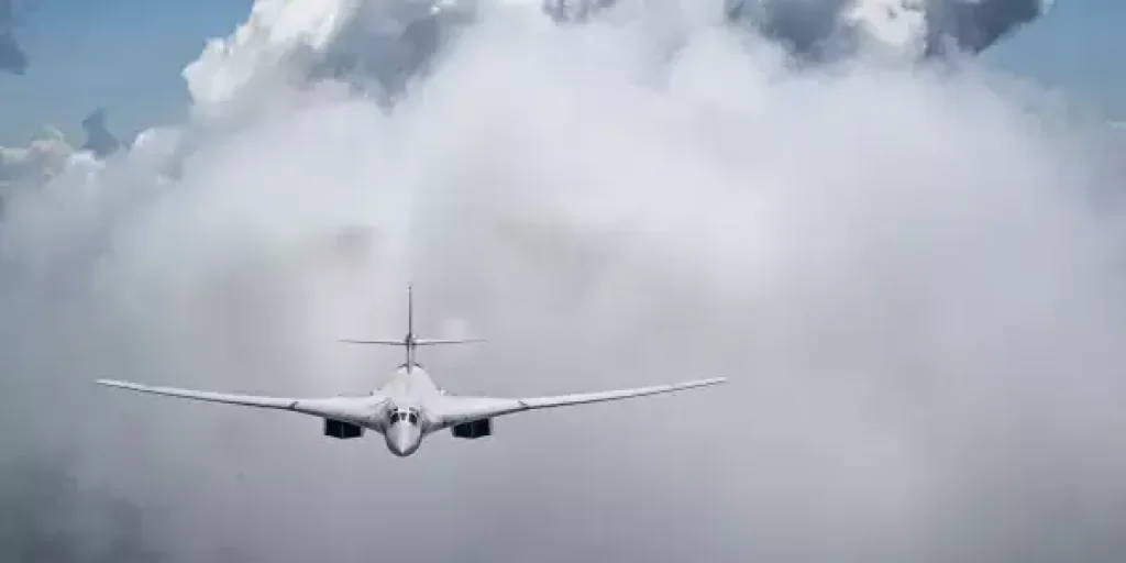 За что НАТО так ненавидит «Белого лебедя»? Ту-160М бьёт там, где их ПВО бессильны