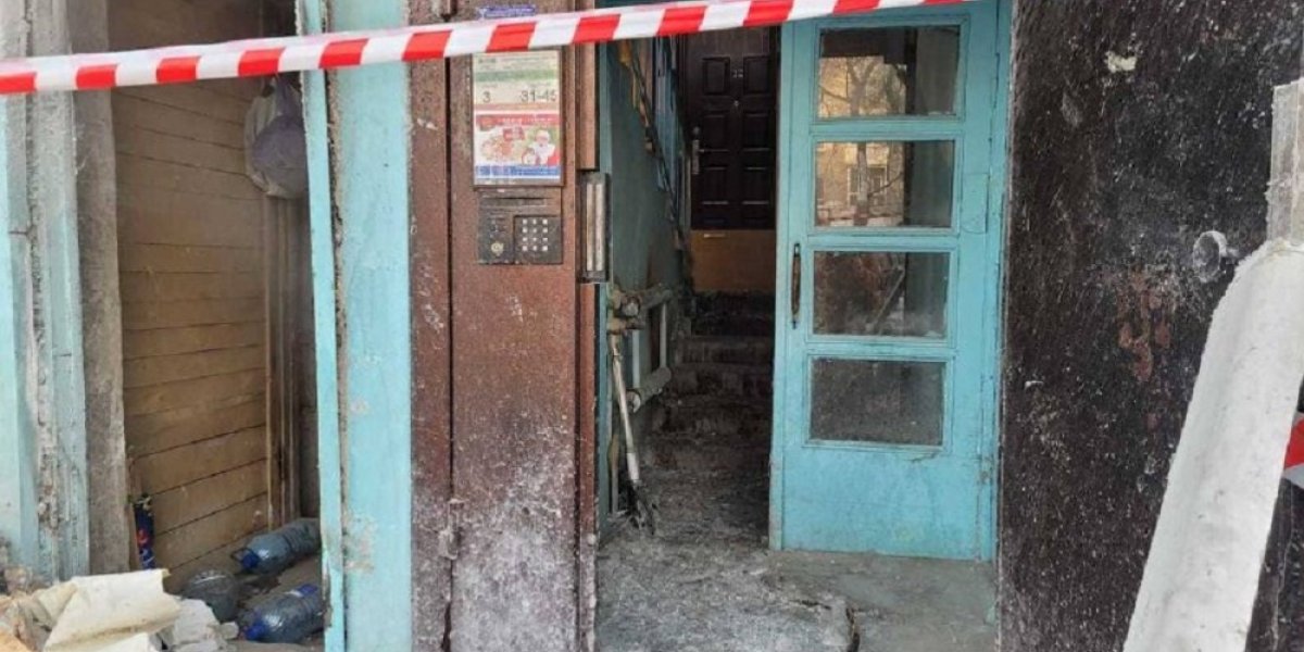 Невозможно стереть из памяти: опубликованы 13 фотографий разрушенного дома №39 на Линейной в Новосибирске