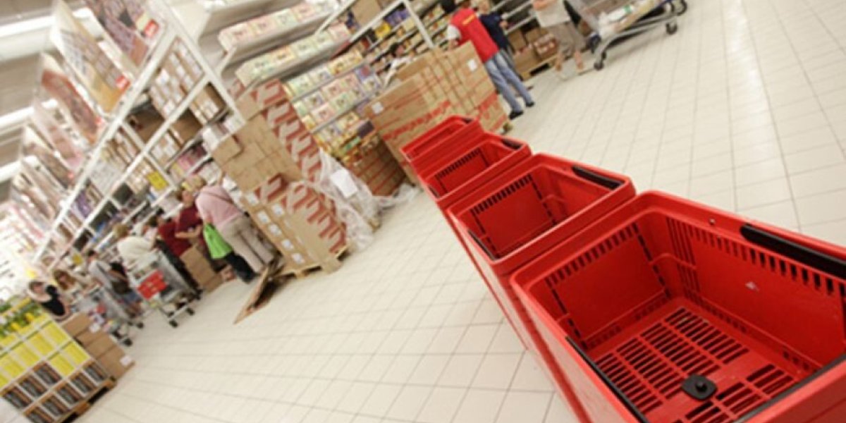 Цены растут &mdash; Миронов предлагает открыть государственные магазины для бедных россиян